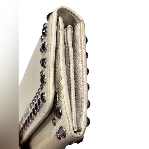 GUC Prada Saffiano Sogo Yokohama Talc Color Wallet with chained ID Tag - Picture 3 of 8